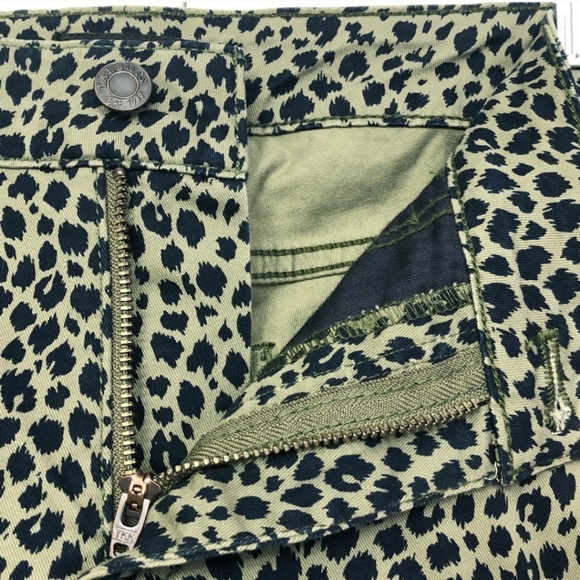 Talbots - Olive Green Leopard Print Signature Jeans - 8 - Picture 2 of 6